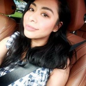 Meet your Posher, Stella